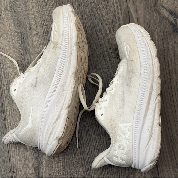 Hoka Clifton 9 – Women’s 8D (Wide) in White - Picture 7 of 9